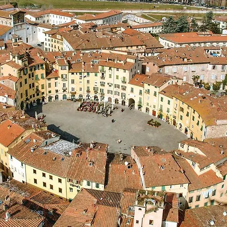 Palazzo Poggi Apartment Lucca