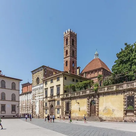 Palazzo Poggi Apartment Lucca