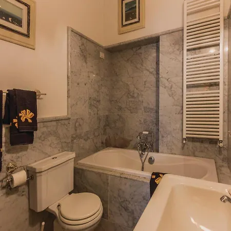 Palazzo Poggi Apartment Lucca